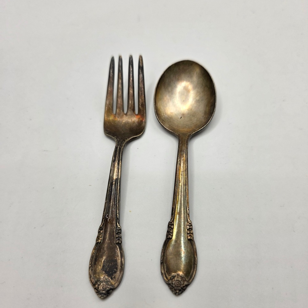 1847 Rogers Bros Remembrance Silverplate Baby Fork and Spoon Set Vintage IS‎